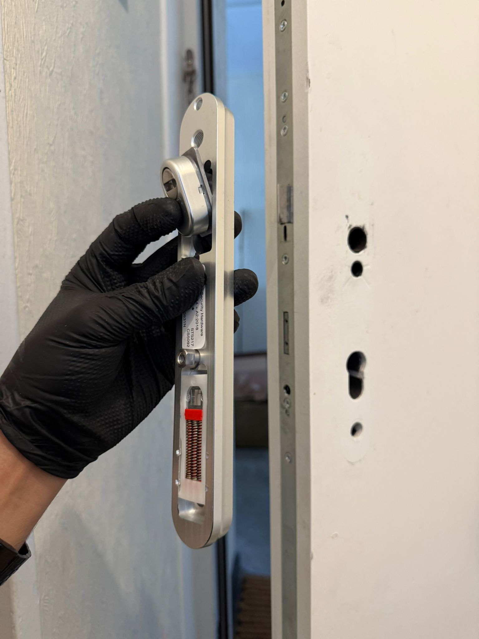 Door handle before replacement by Locksmith Alliance Ltd