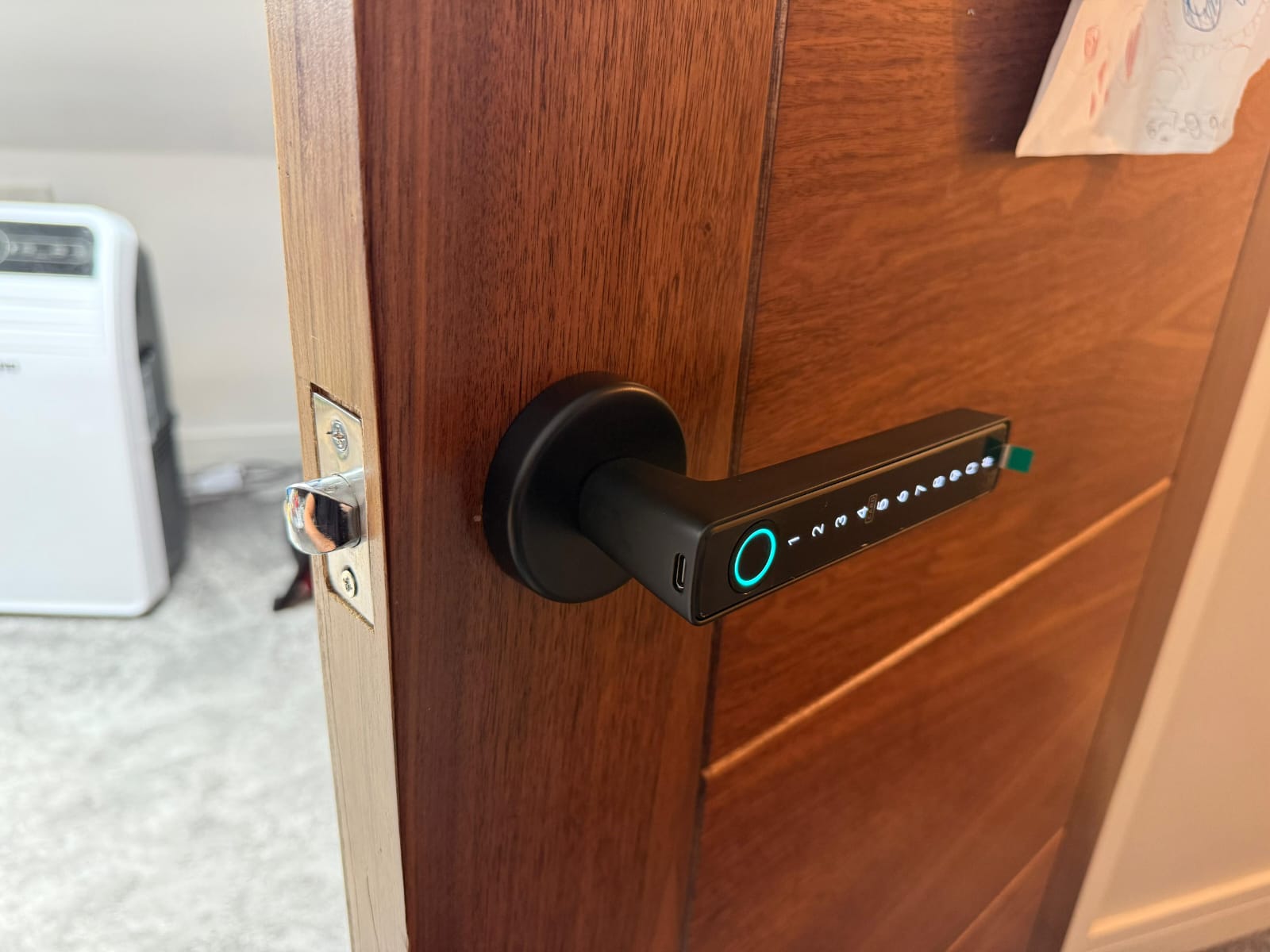 Smart handle lock after installation by Locksmith Alliance Ltd